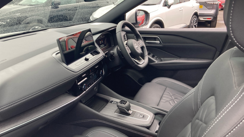 Nissan Qashqai 1.3 DiG-T MH 158 Tekna 5dr Xtronic Petrol Hatchback